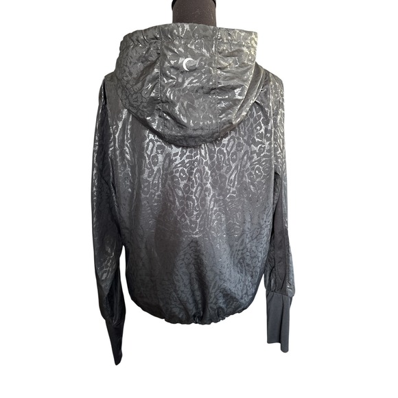 Zyia Active Black Leopard Print Hooded Windbreaker Jacket, Size Medium - Picture 6 of 9